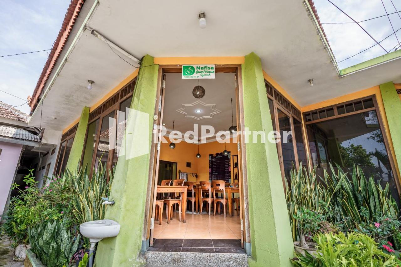 Nafisa Homestay Syariah Near Jatim Park 3 Batu Mitra Reddoorz Malang Exterior photo